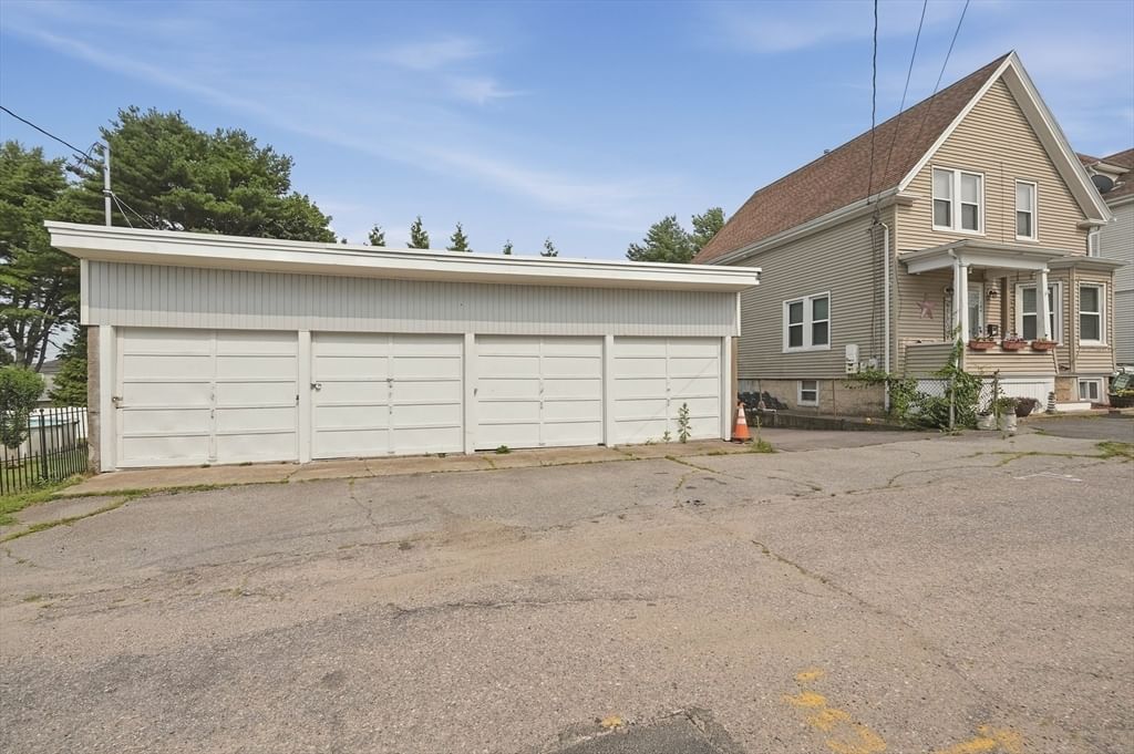 Photo of 104 Stephen Street, Dartmouth, MA