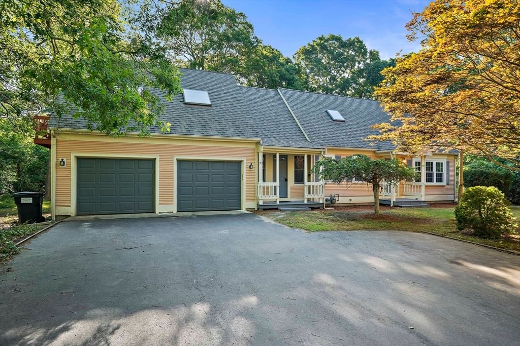 20 Biscayne Dr, Barnstable, MA, 20 Biscayne Dr, Barnstable, MA Photo #2