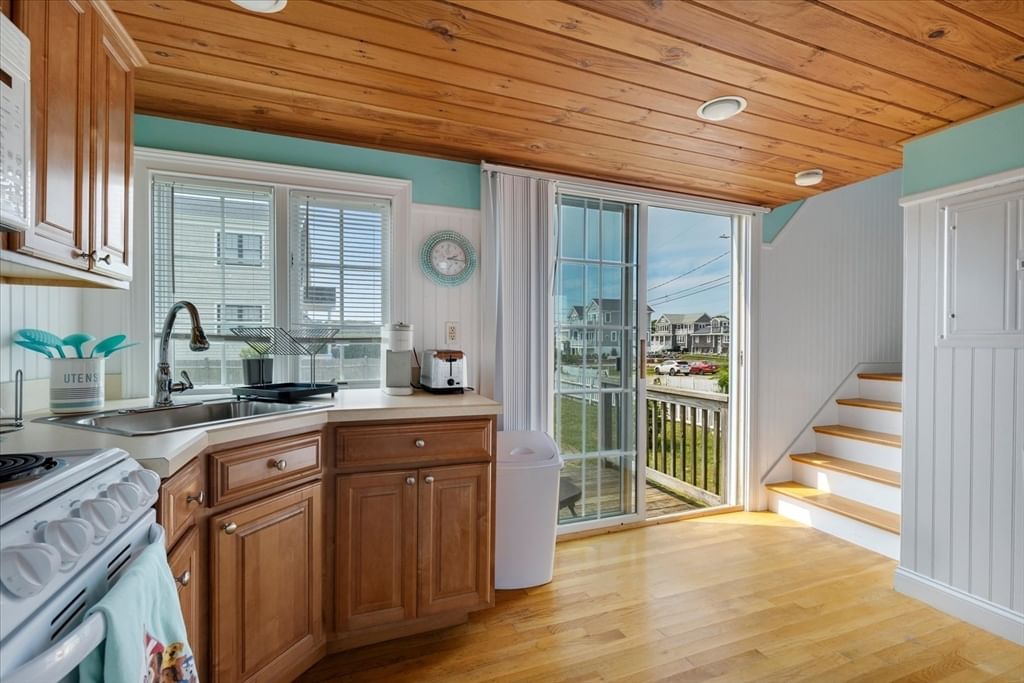9 Windemere Rd #10 Yarmouth — Photo 15 of 28