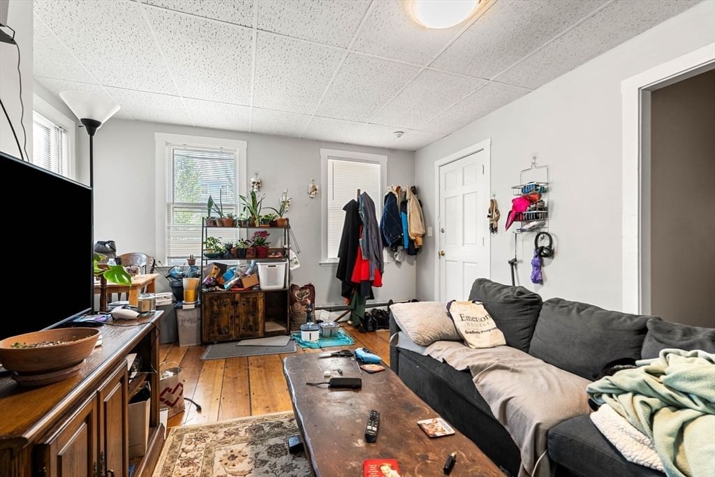 8 Saunders St, Salem, MA, 8 Saunders St, Salem, MA Photo #21