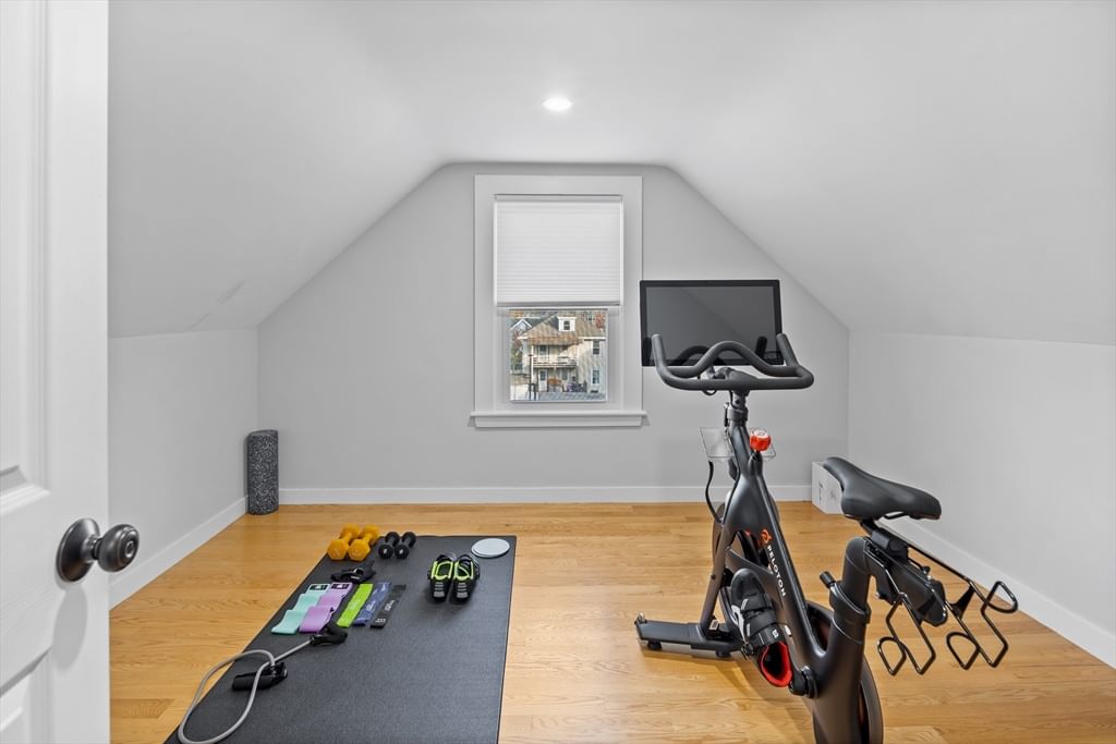 14 Everett ST #14-2, Medford, MA Photo #11