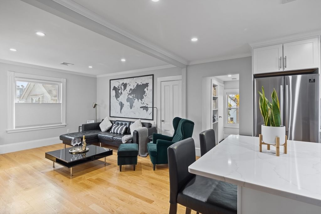 14 Everett ST #14-2, Medford, MA Photo #9