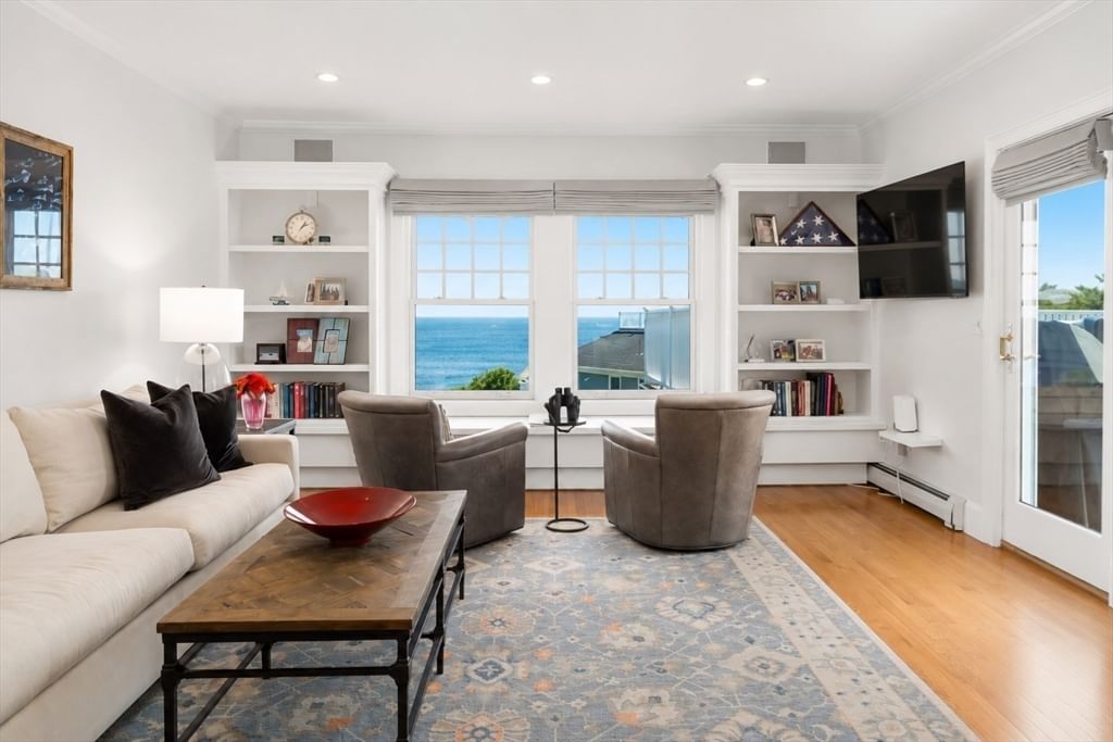 70 Grapevine Road #B, Gloucester, MA Photo #6