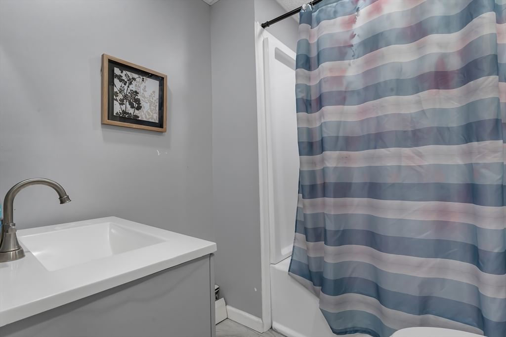 38 Mitchell St, Providence, RI Photo #32