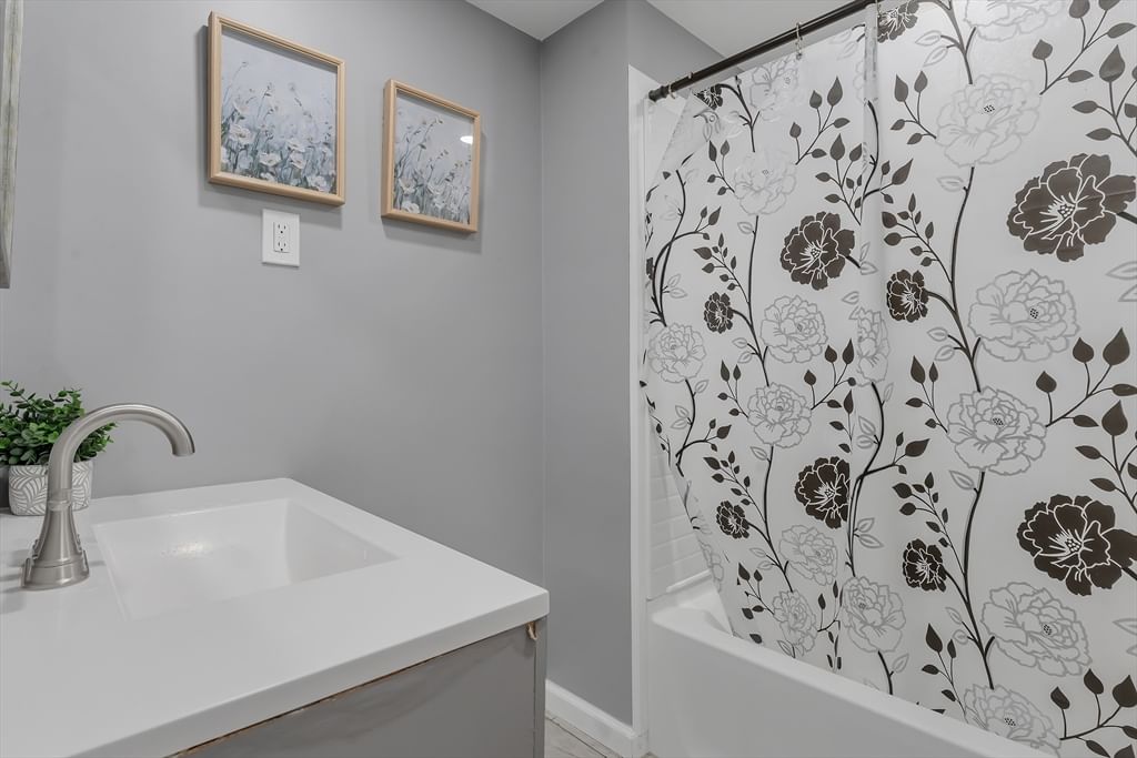 38 Mitchell St, Providence, RI Photo #36