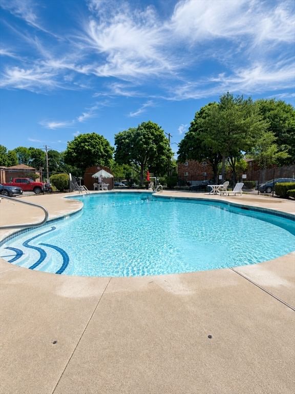 56 Bryon Rd #2, Brookline, MA Photo #10