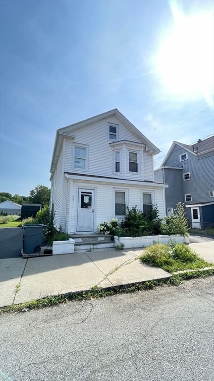 209 Fayette St Lynn — Photo 2 of 32
