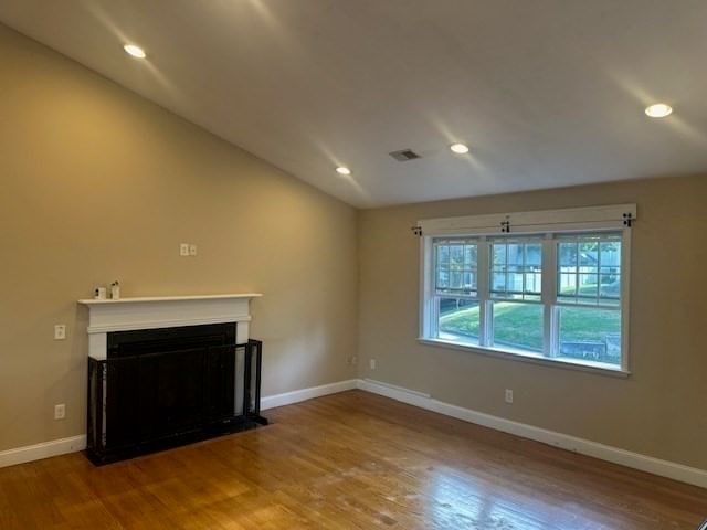 34 Carpenter Ave Worcester — Photo 13 of 41