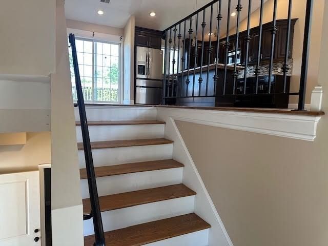 34 Carpenter Ave Worcester — Photo 18 of 41
