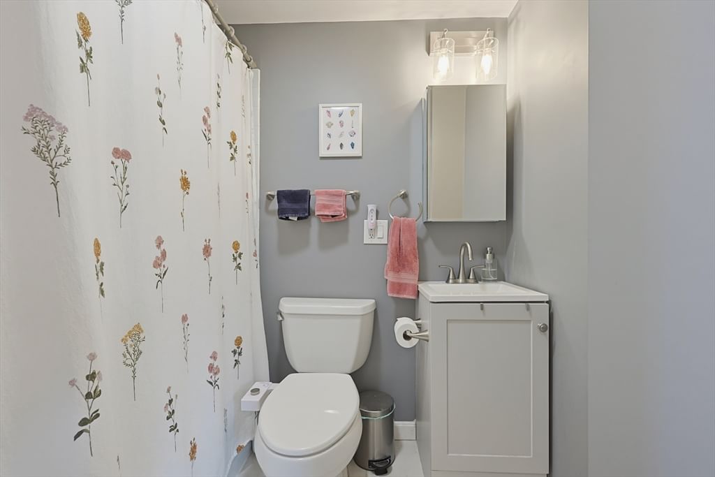 11 Hillcrest Ave #1, Beverly, MA Photo #6