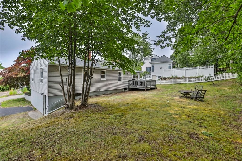 17 Robinson St, Fitchburg, MA Photo #3