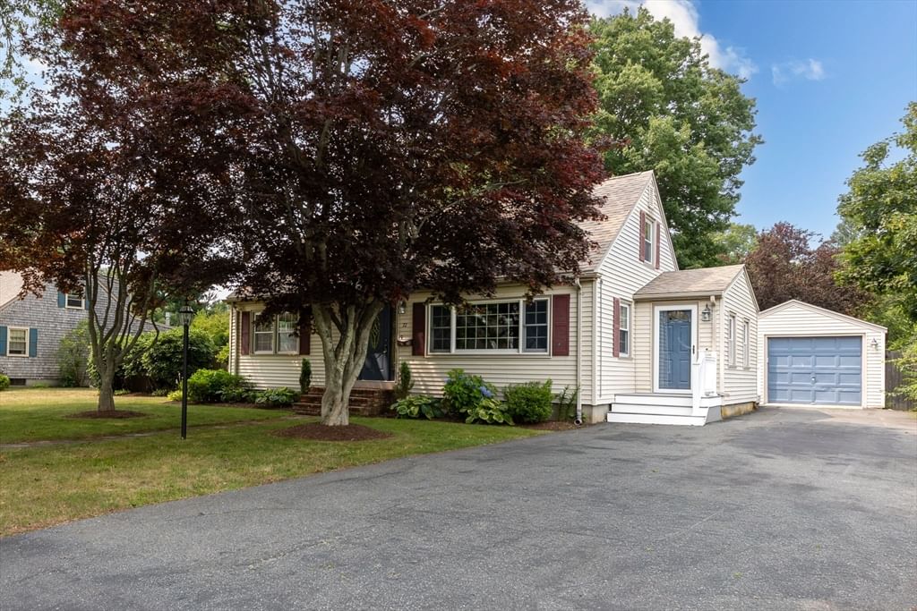 72 North Street, Fairhaven, MA Photo #2
