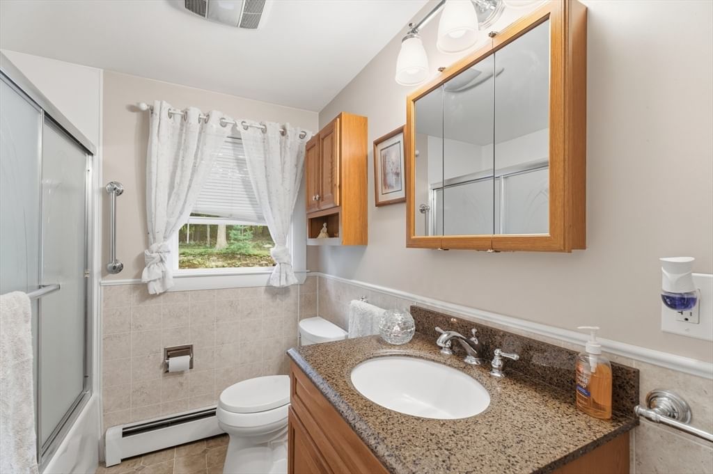 94 Causeway St, Fitchburg, MA Photo #10