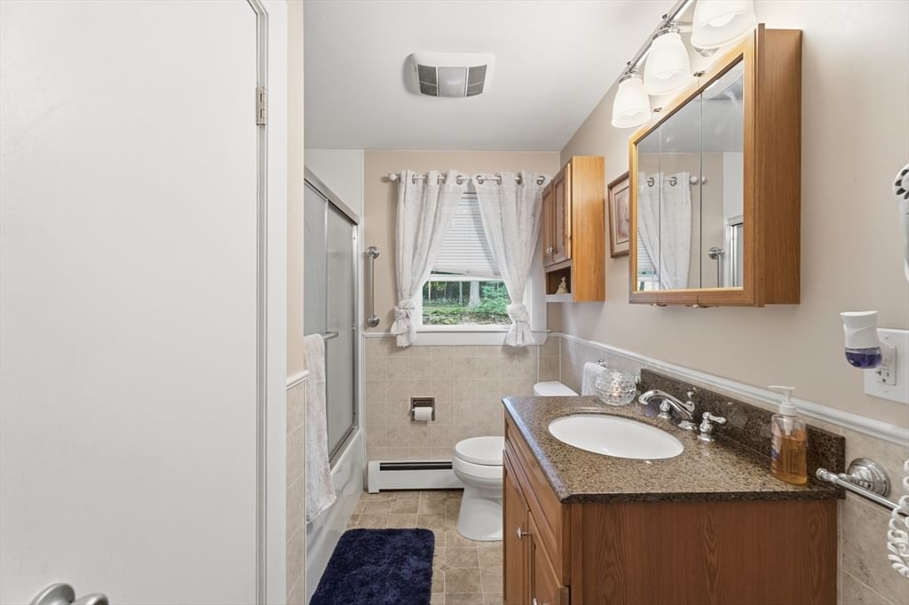 94 Causeway St, Fitchburg, MA Photo #11