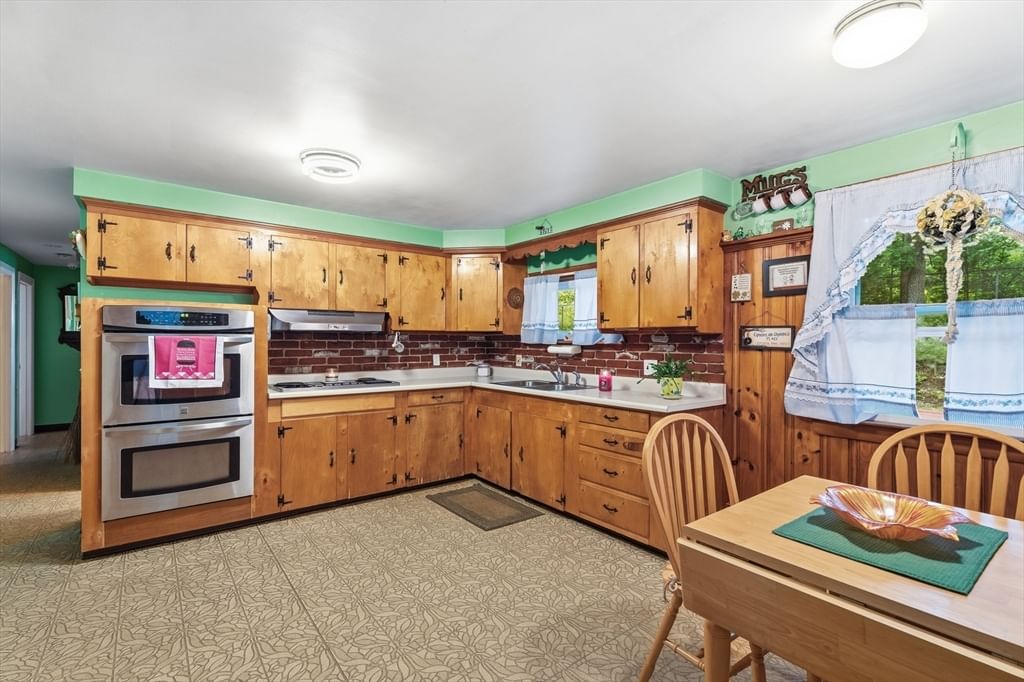 94 Causeway St, Fitchburg, MA Photo #2