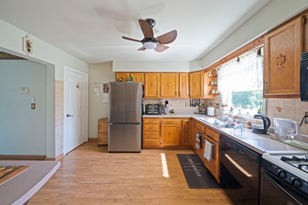 85 Edinboro Rd #2, Quincy, MA, 85 Edinboro Rd #2, Quincy, MA Photo #4