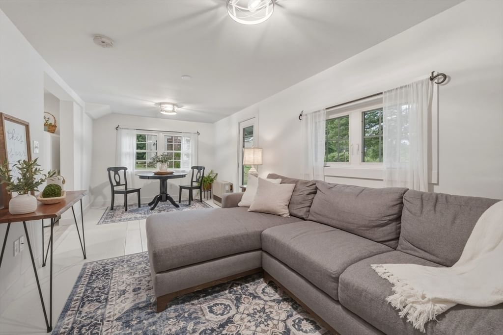44 Oak Ave #44, Lunenburg, MA Photo #4