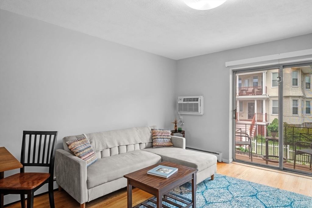 4 Robinwood Avenue #6 Boston — Photo 12 of 33