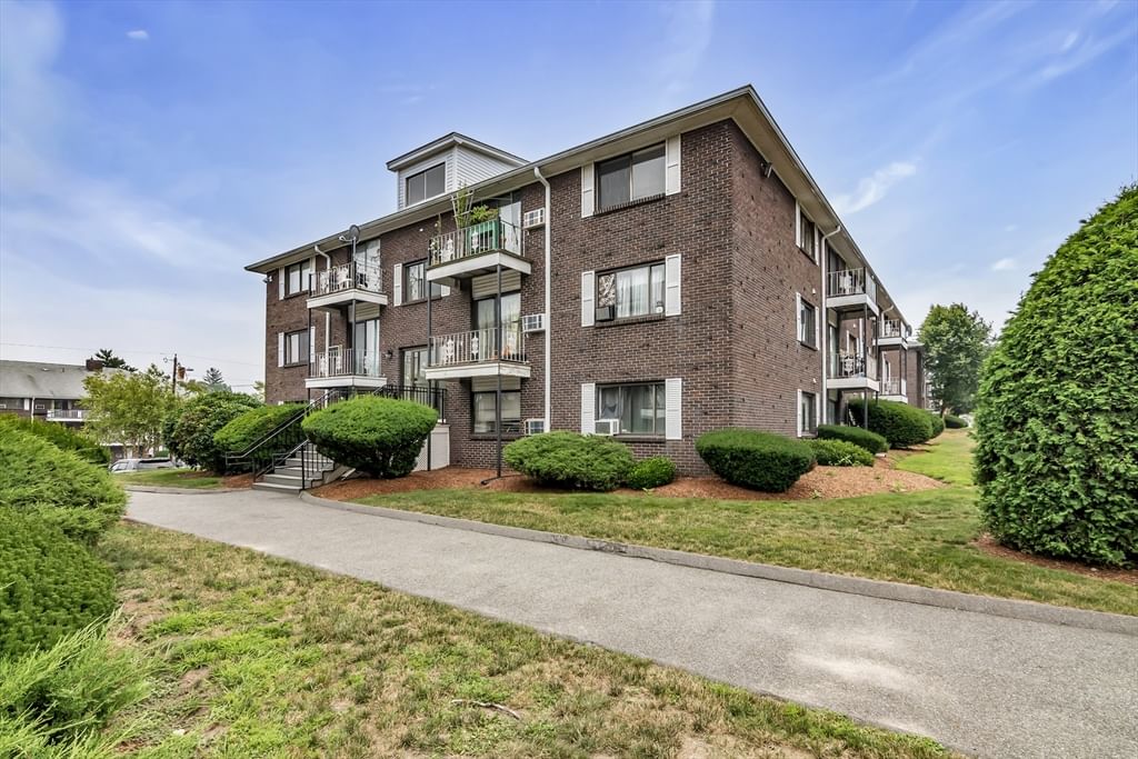 Property at 262 E Haverhill St #2, Lawrence, MA 01841