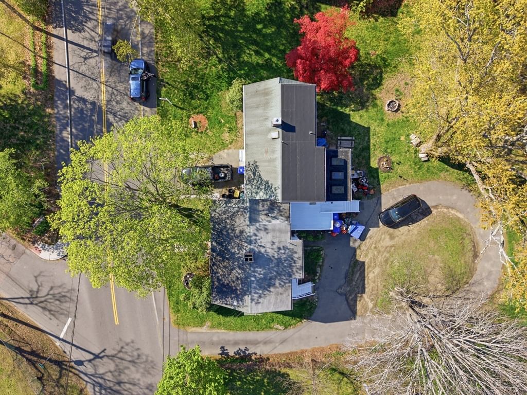 196 Highland S Taunton — Photo 3 of 38