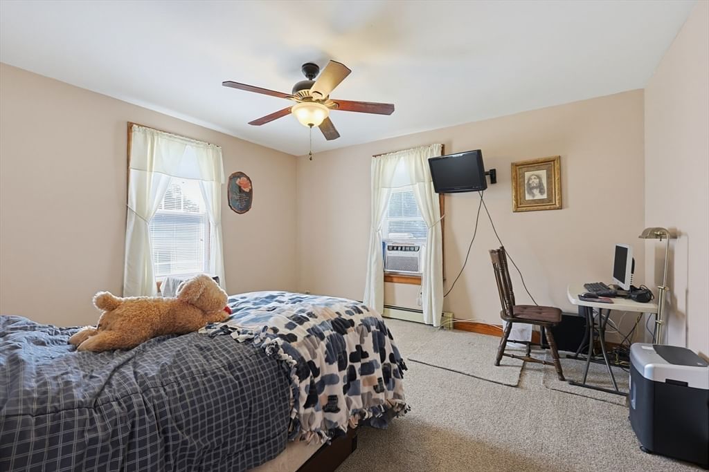 16 Lakeview St, Blackstone, MA 01504 photo 4