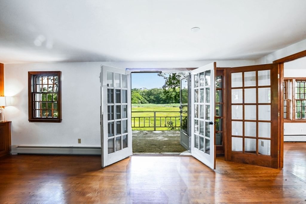 72 Loop Rd Falmouth — Photo 16 of 40