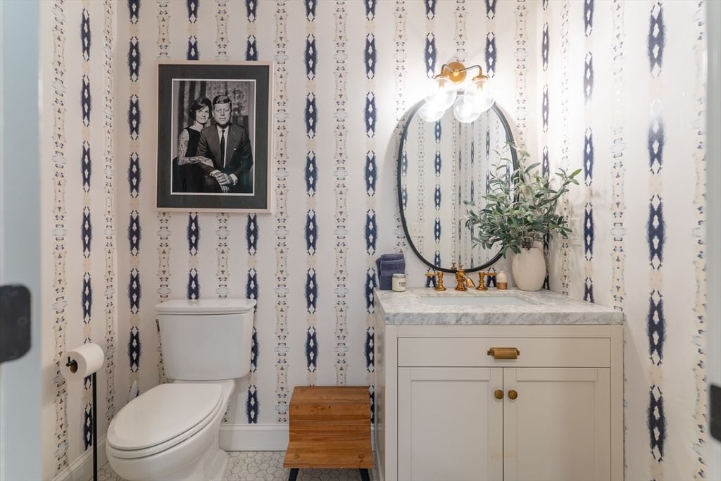237 Bunker Hill St #237 Boston — Photo 11 of 35