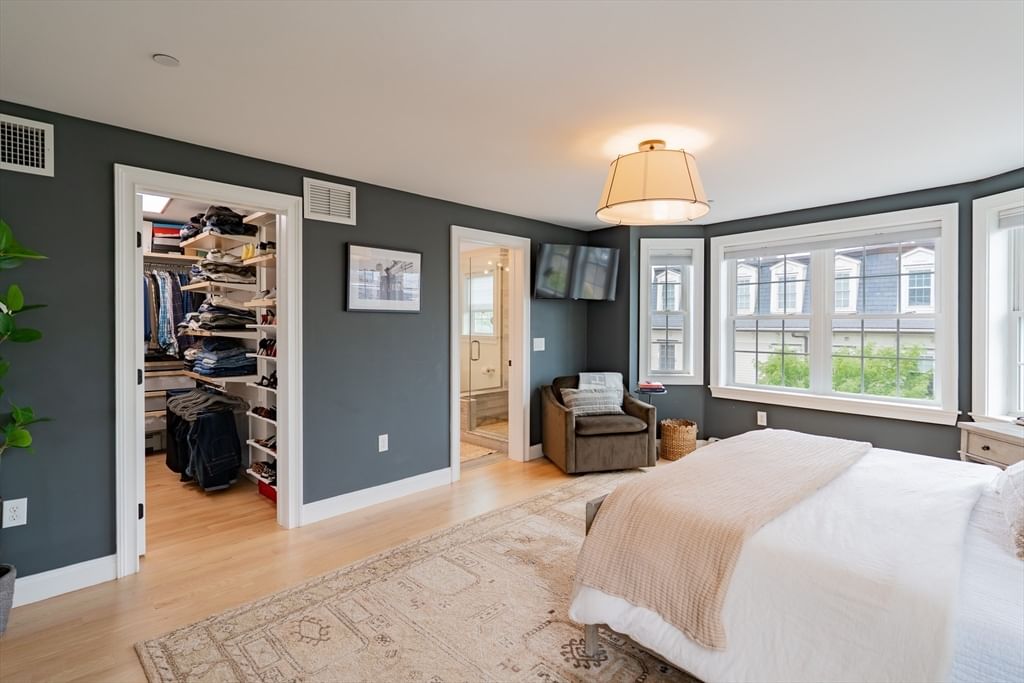 237 Bunker Hill St #237 Boston — Photo 12 of 35