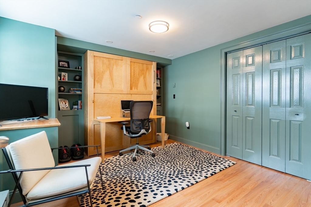 237 Bunker Hill St #237 Boston — Photo 26 of 35