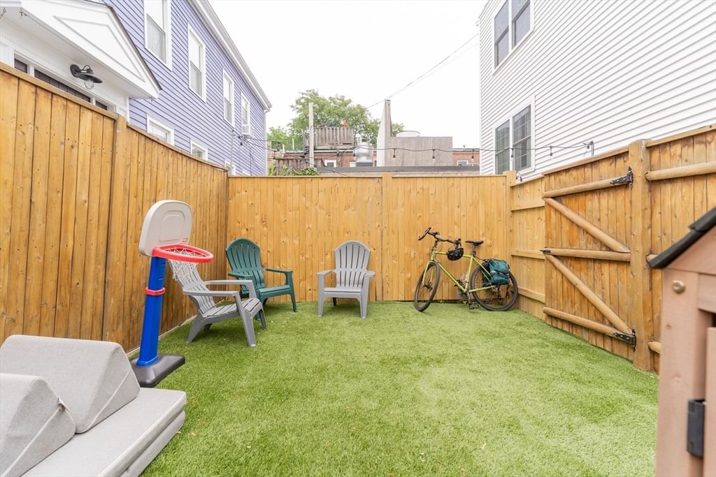 237 Bunker Hill St #237 Boston — Photo 31 of 35