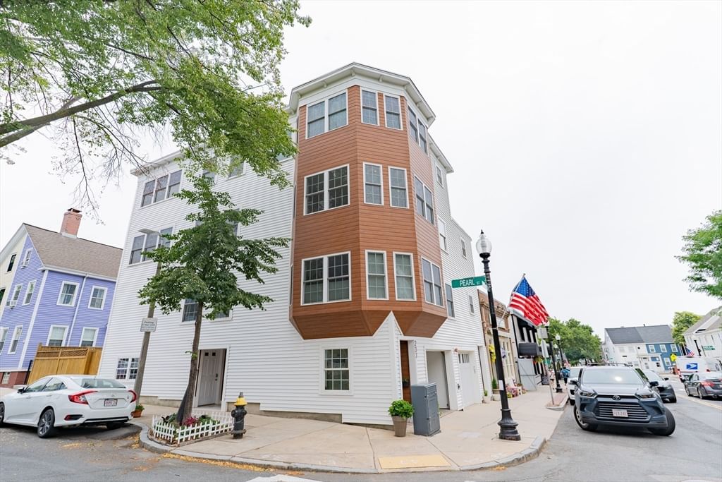 237 Bunker Hill St #237 Boston — Photo 33 of 35