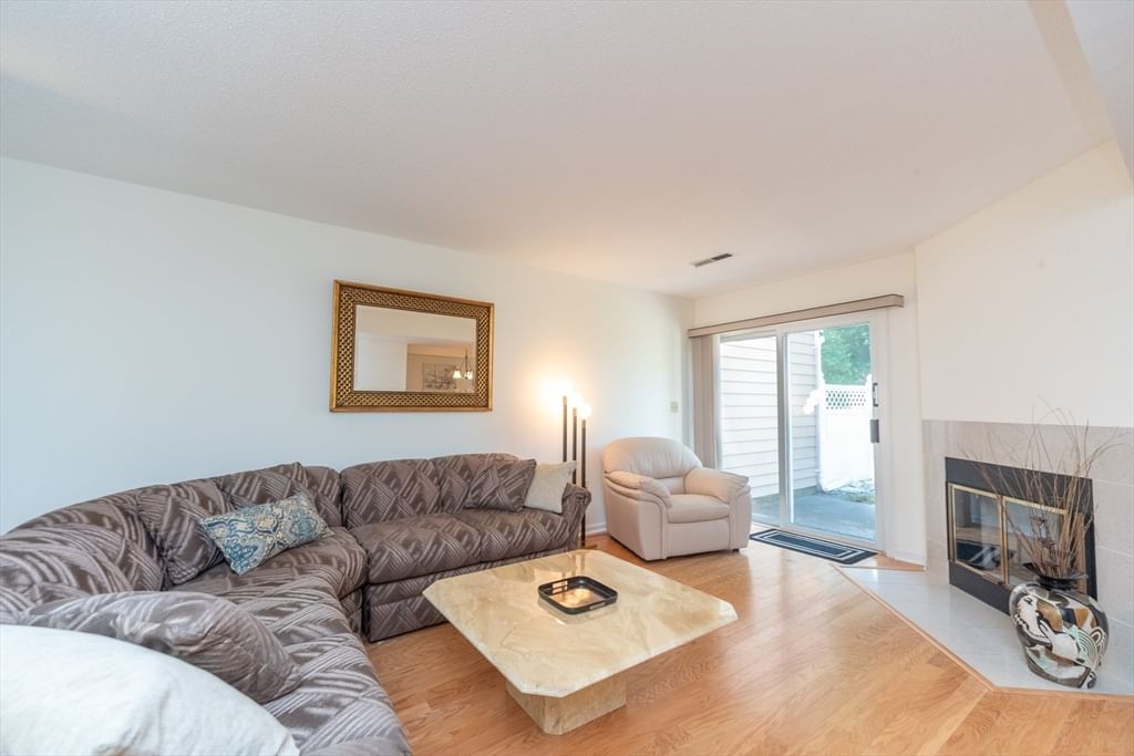 8 Canvasback Way #8 Walpole — Photo 3 of 41