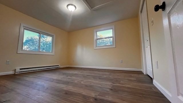 81 Mccarthy Ave Chicopee — Photo 14 of 26