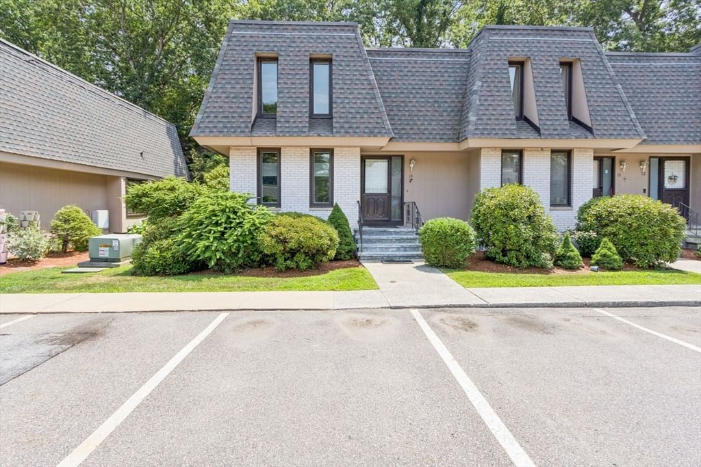 Property at 14 Grove Square #14, Randolph, MA 02368
