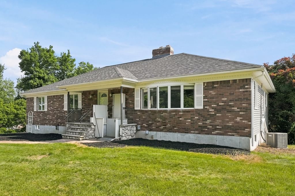 24 Uptack Rd Groveland — Photo 2 of 39
