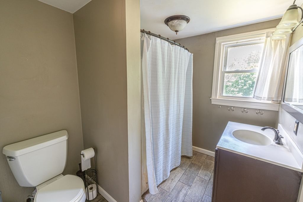 152 Southbridge Rd, Dudley, MA 01571 photo 4