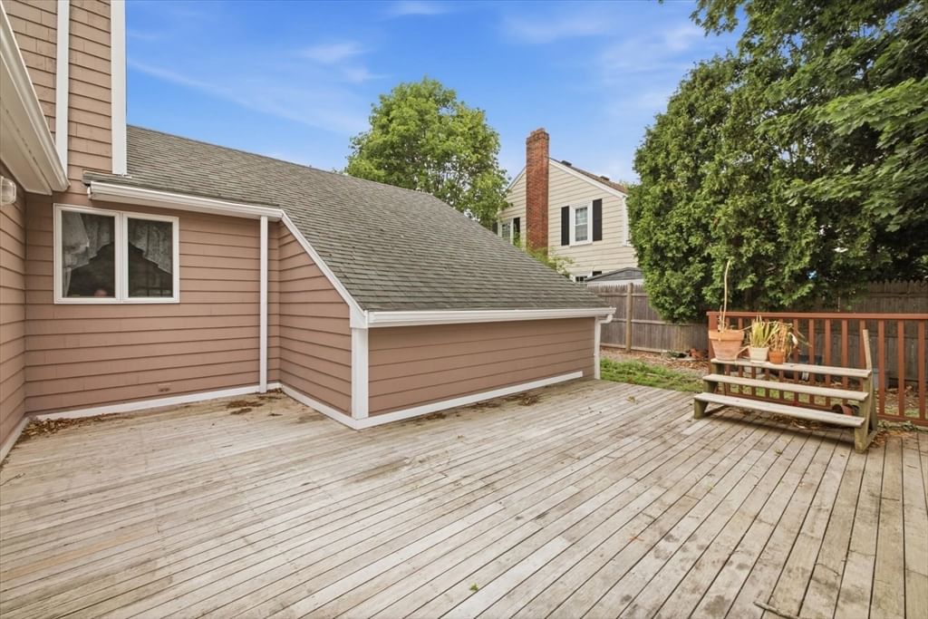 106 Edge Hill Rd Milton — Photo 4 of 32