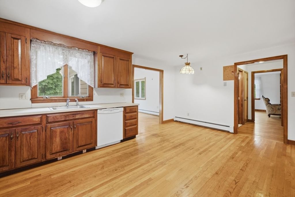 106 Edge Hill Rd Milton — Photo 9 of 32