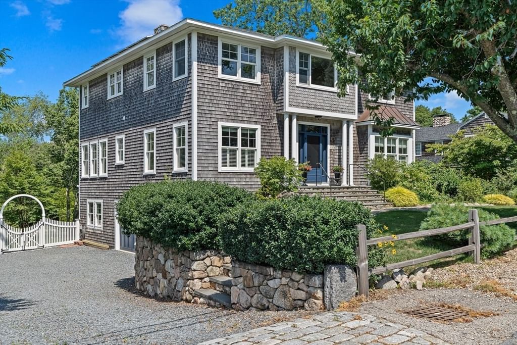128 Gilson Scituate — Photo 2 of 42