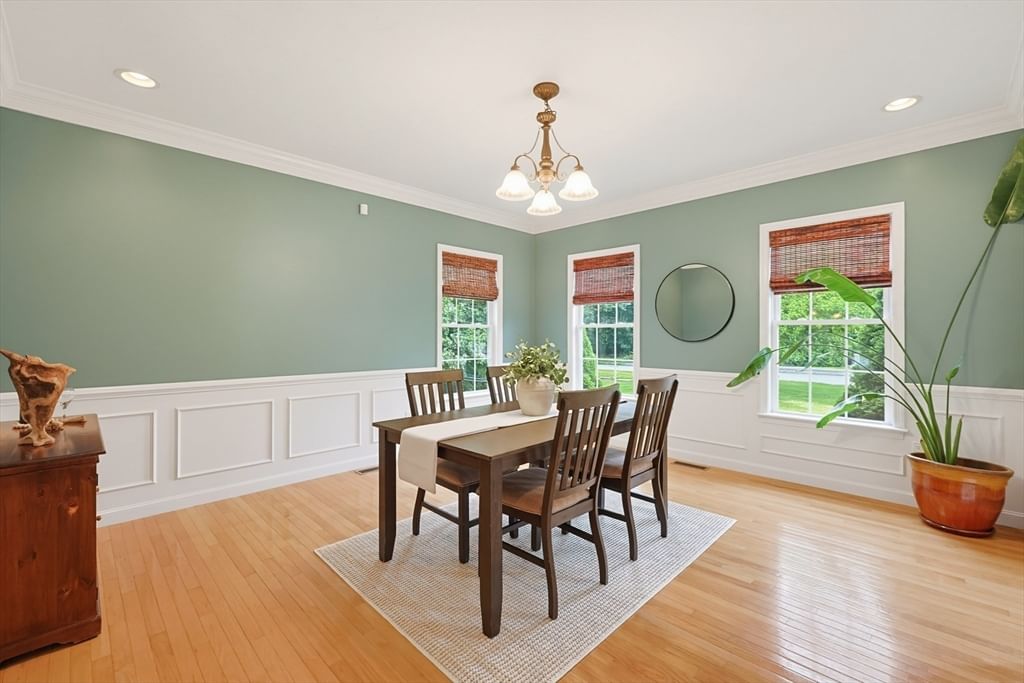 26 Charles W Barth Dr North Attleboro — Photo 8 of 42