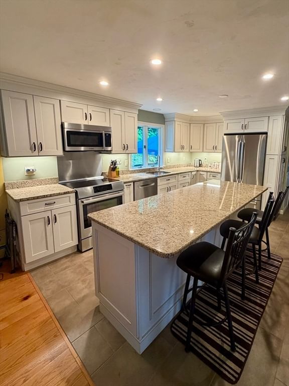 450 Lancaster Ave Lunenburg — Photo 2 of 28