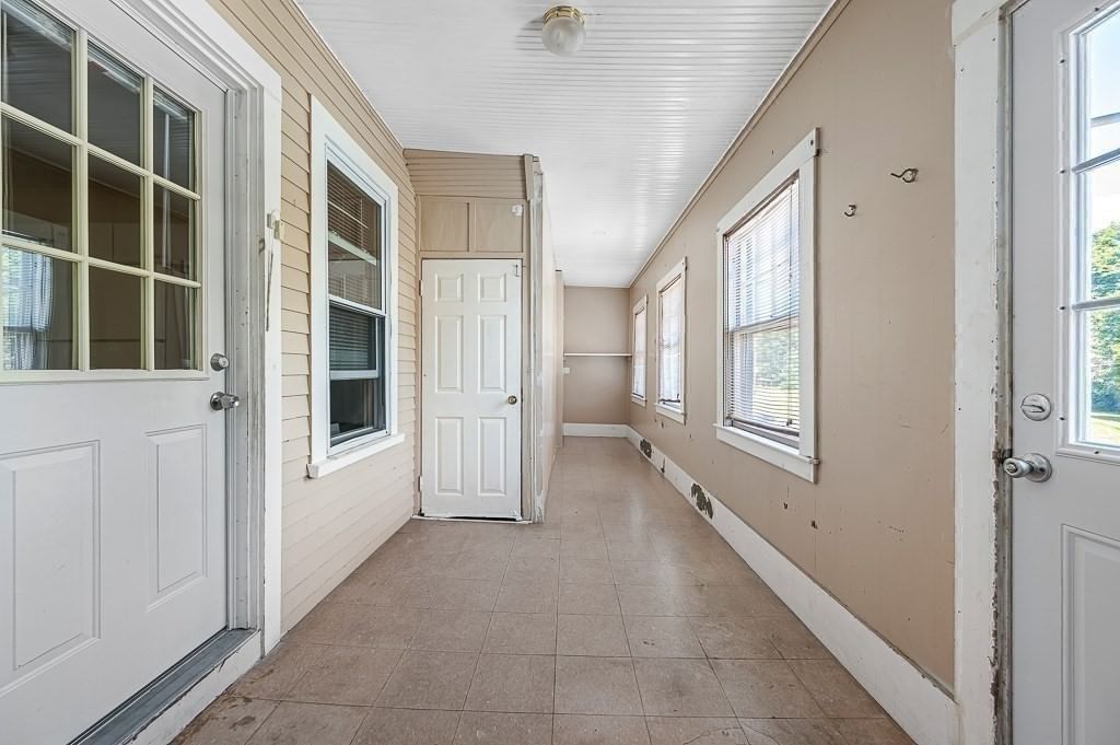 352 Daniels St Fitchburg — Photo 23 of 42