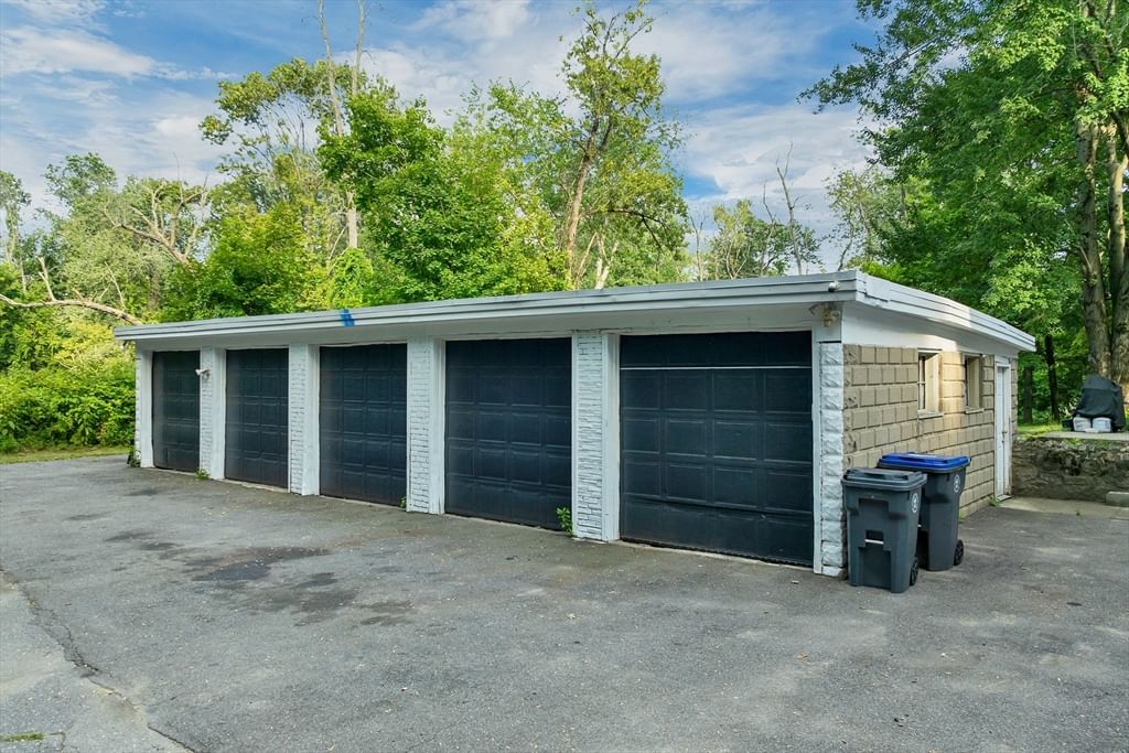7 9 East River Place Methuen — Photo 10 of 41