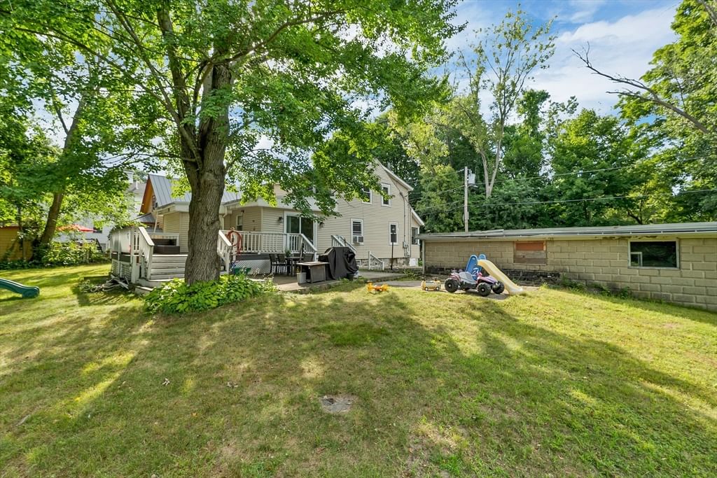 7 9 East River Place Methuen — Photo 11 of 41