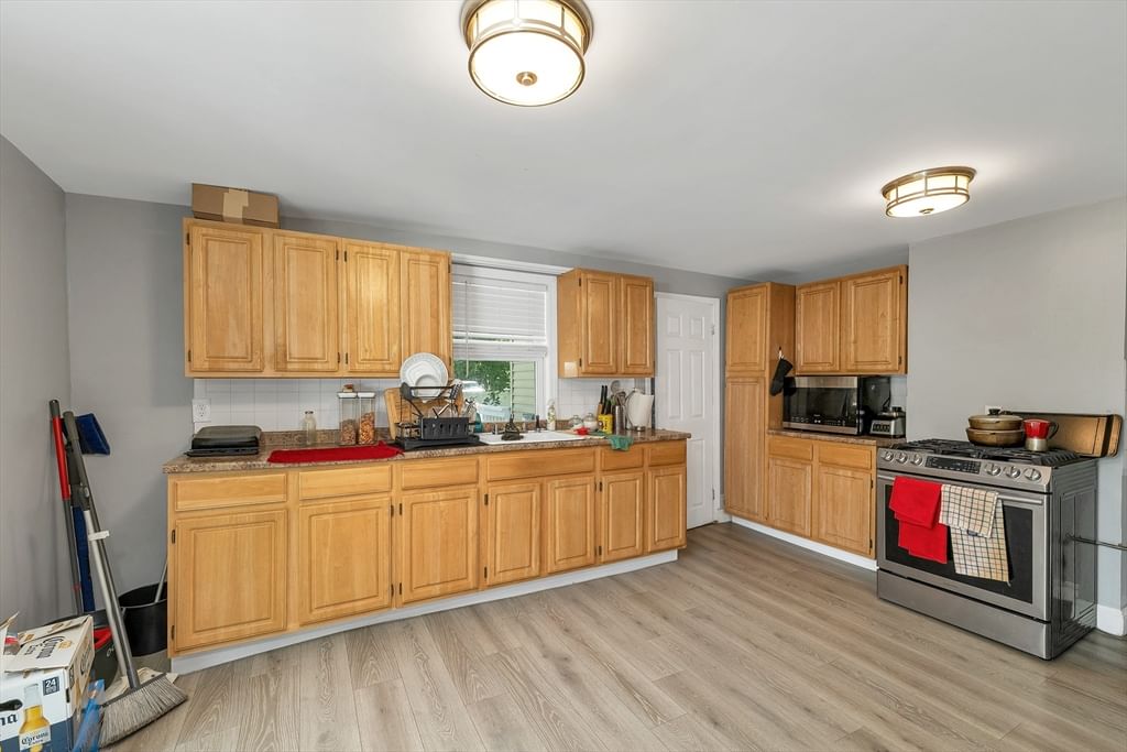 7 9 East River Place Methuen — Photo 25 of 41