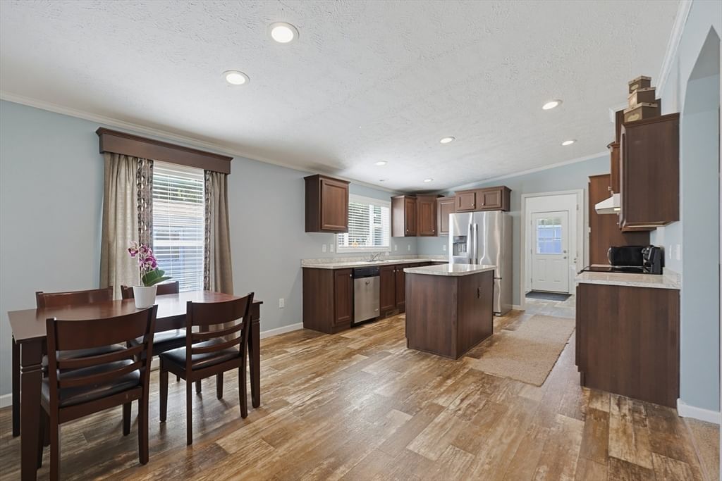 250 Mansfield Ave #114 Norton — Photo 10 of 42