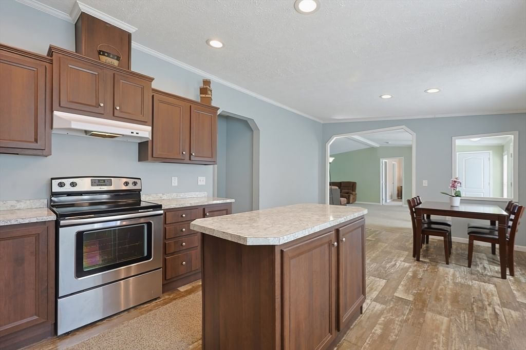 250 Mansfield Ave #114 Norton — Photo 13 of 42