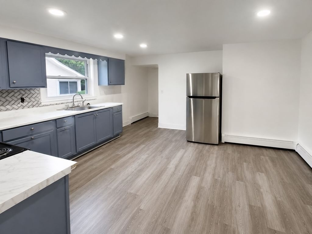42 Pakachoag St Auburn — Photo 11 of 18