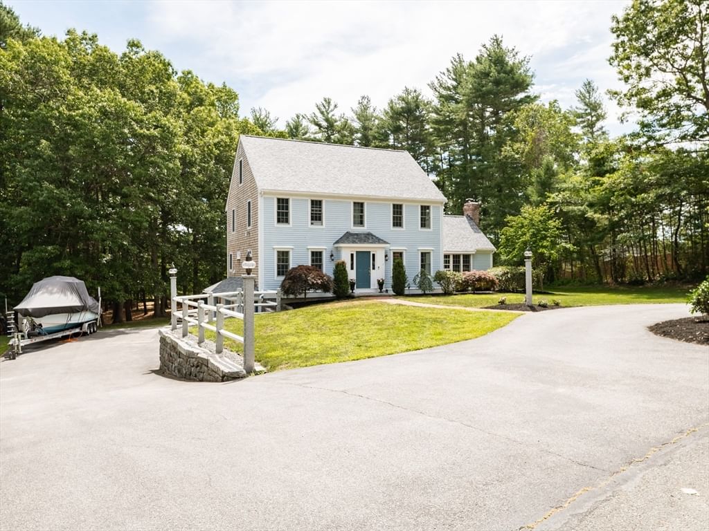 17 Gardner Rd Duxbury — Photo 2 of 42
