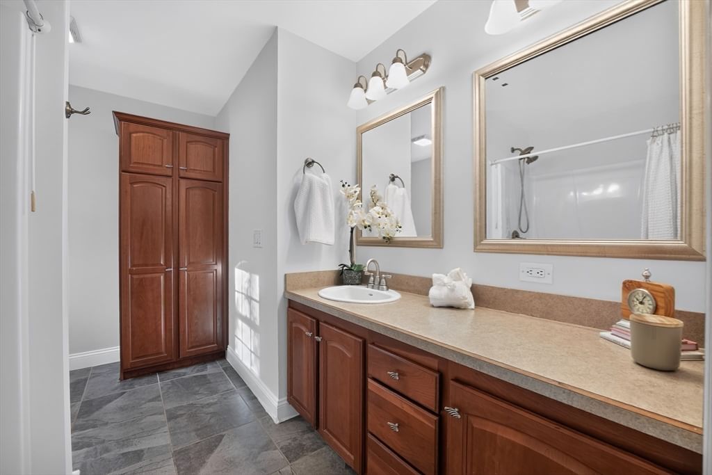 2 Leslie Court Rockland — Photo 16 of 32